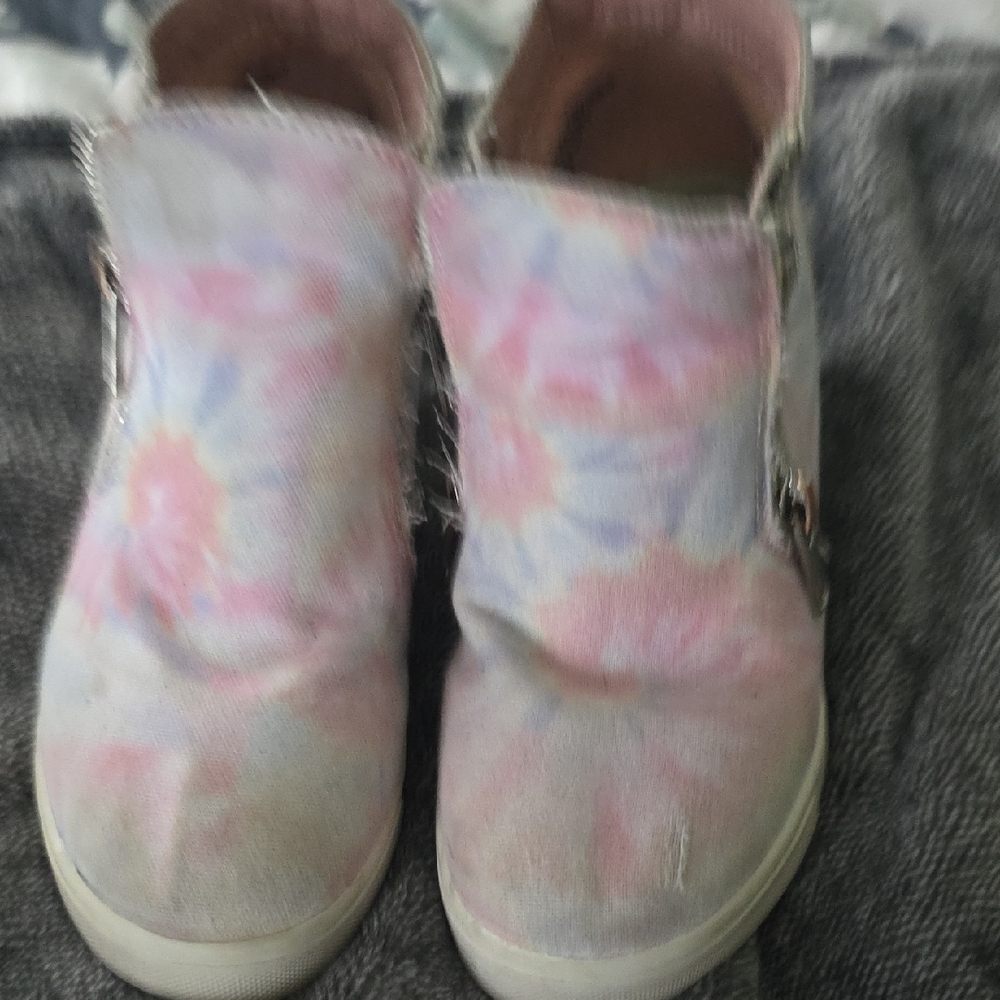 Soda Pink and Blue Sneakers with Artistic Tie-Dye Design